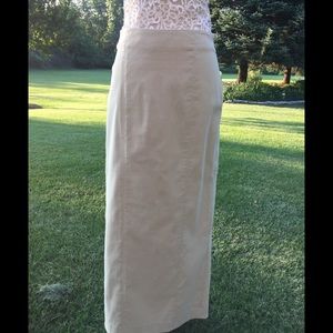 WHBM pencil skirt size 4🧡🧡🧡🧡🧡